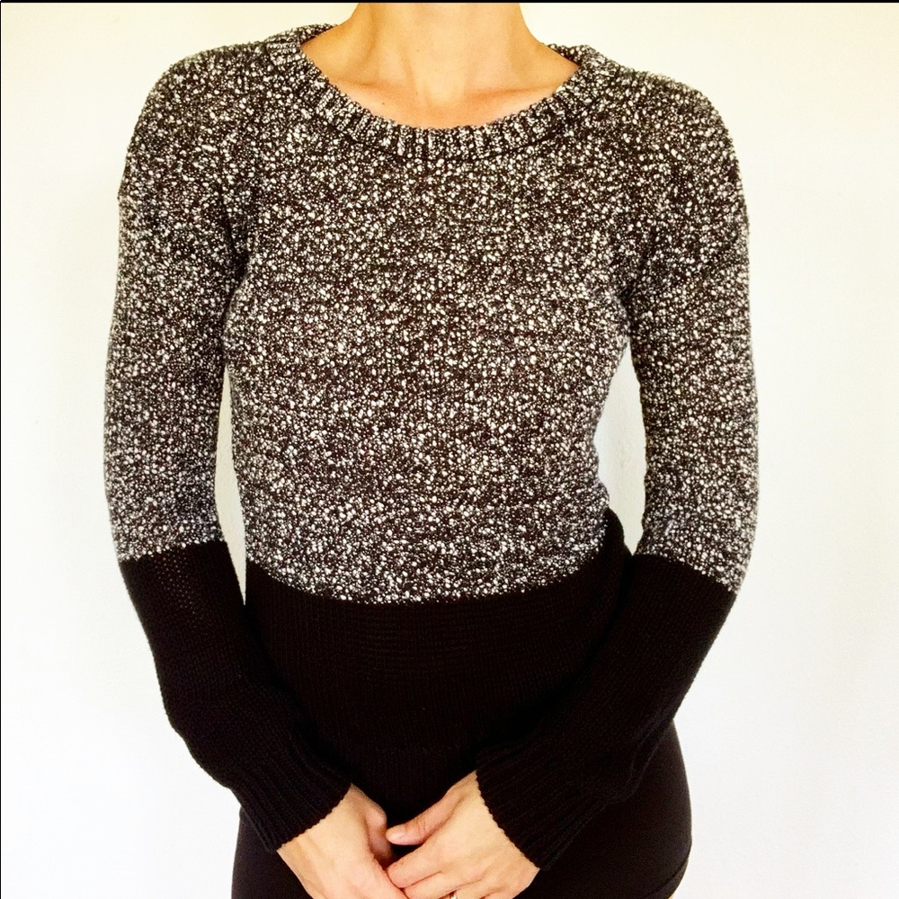 French connection black white color block sweater size XS